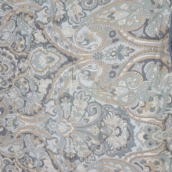 Floral Paisley Patterned Fabric - Picture 6 of 7